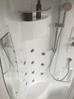 С гидромассажем  Royal Bath RB 90NRW-C-CH (матовое)